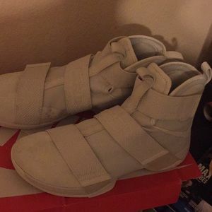 Solider 10 light bone